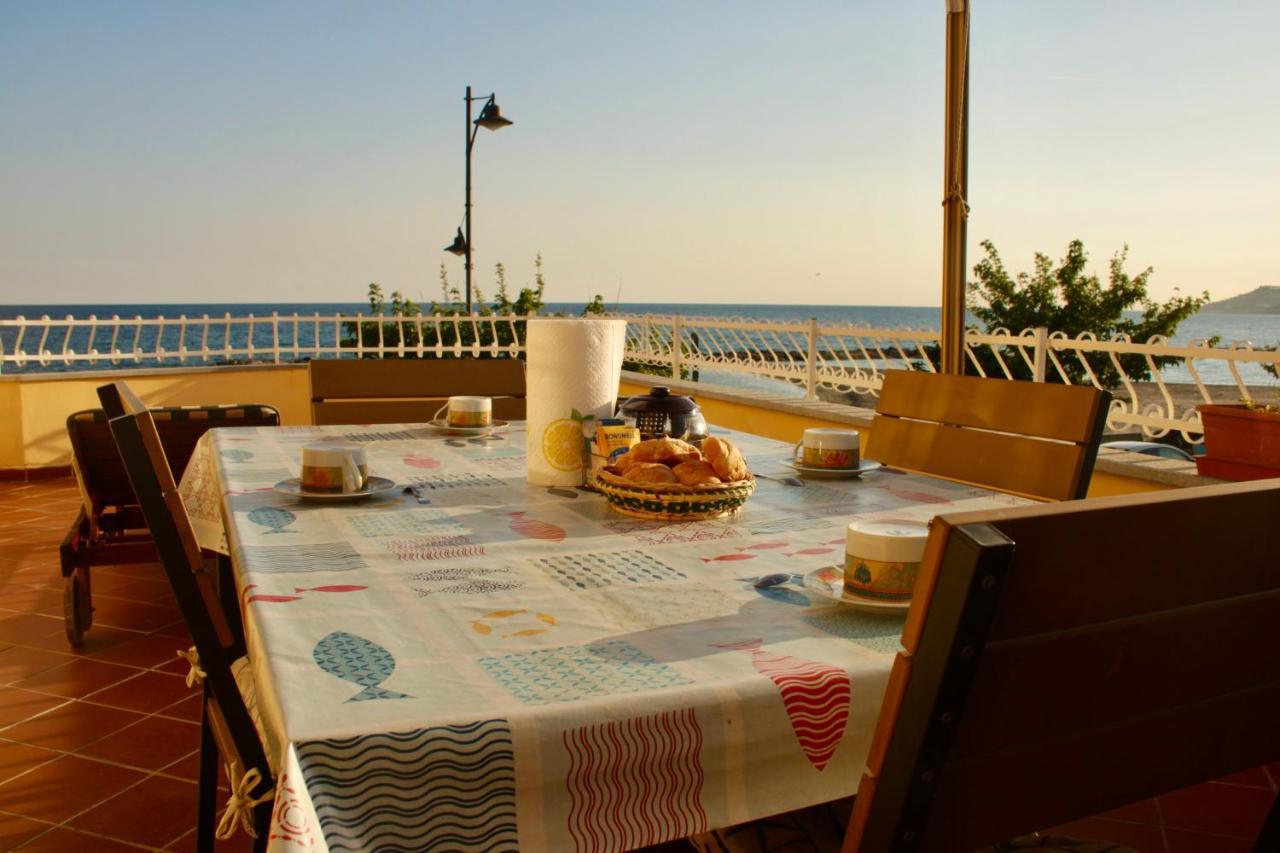 Ca' De Gino Apartment Santo Stefano al Mare Exterior photo